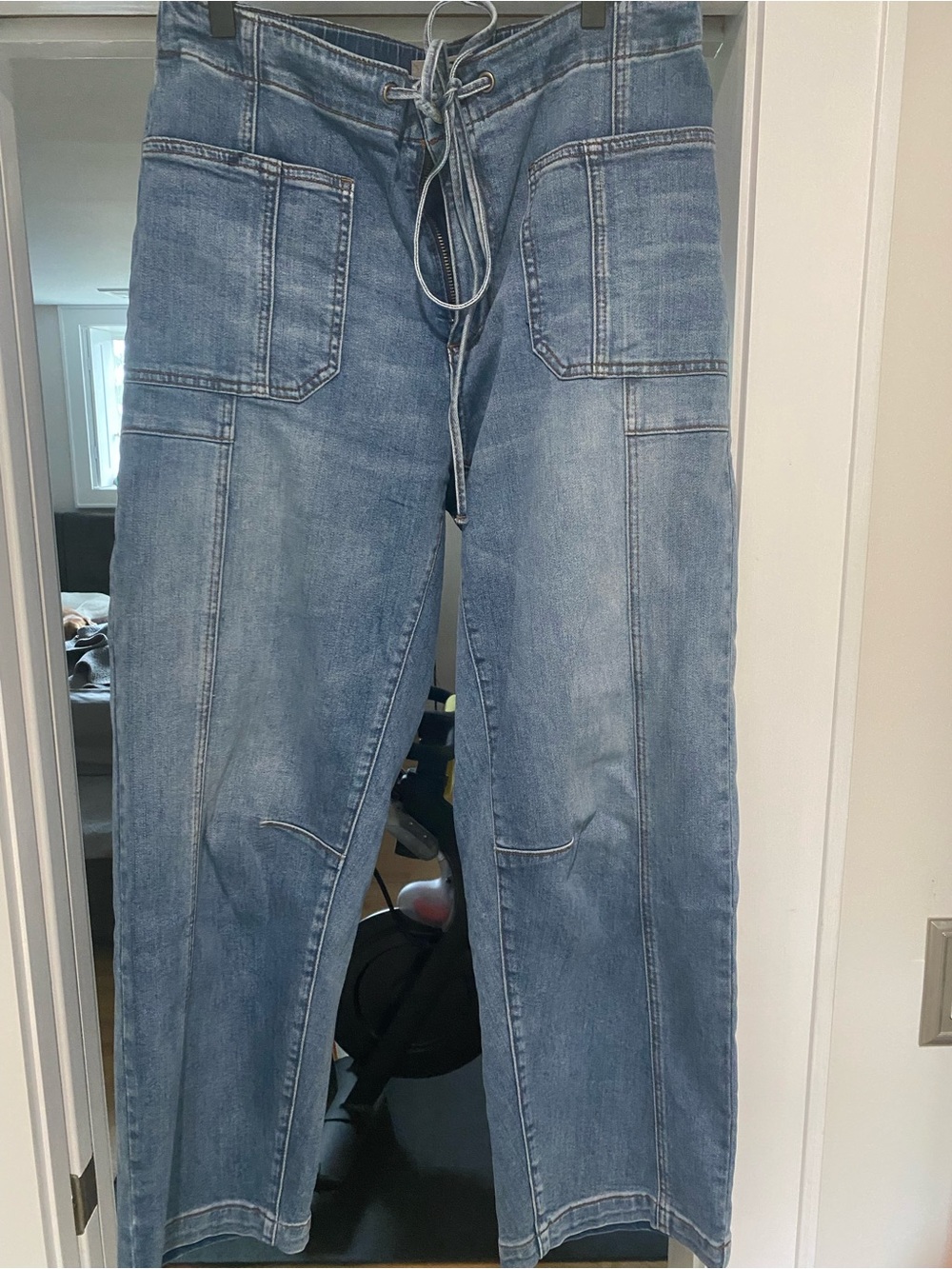 Kut from the Kloth Ashton High Rise Slouchy Barrel Jeans in Budgeted Wash